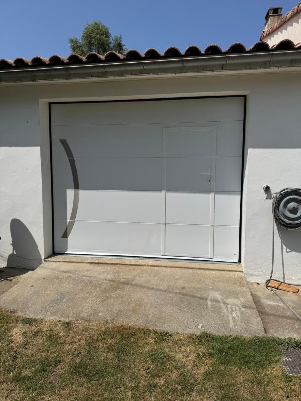 Porte de garage enroulable aluminium à Lavelanet