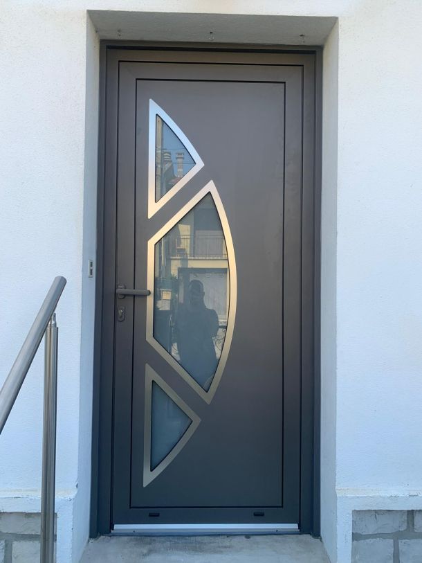 porte d'entrée en alu sur mesure 