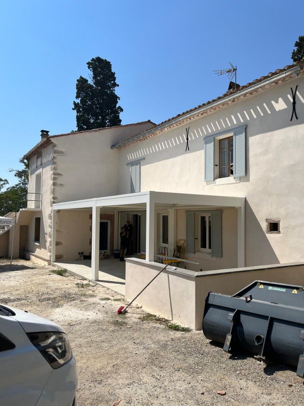 Pergola bioclimatique aluminium à Lavelanet